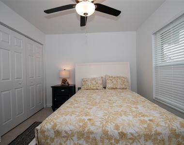 16007 Davis Road - Photo Thumbnail 15