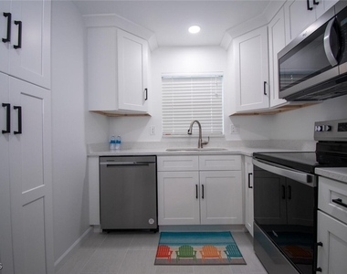 16007 Davis Road - Photo Thumbnail 3