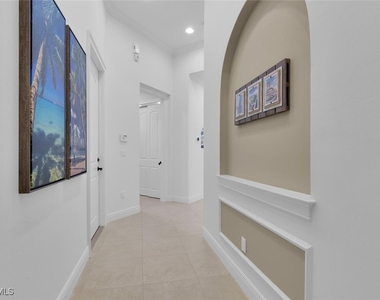 707 104th Avenue N - Photo Thumbnail 5