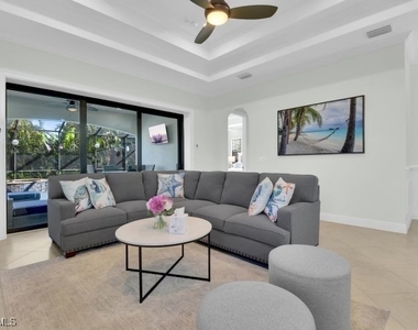 707 104th Avenue N - Photo Thumbnail 16
