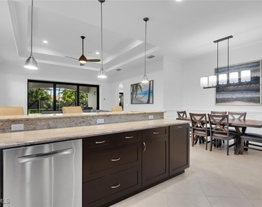 707 104th Avenue N - Photo Thumbnail 11
