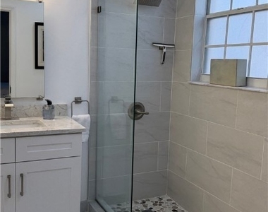 7710 Ahoy Avenue - Photo Thumbnail 22