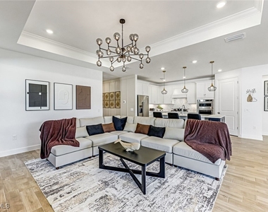 20530 Pebble Glen Drive - Photo Thumbnail 3