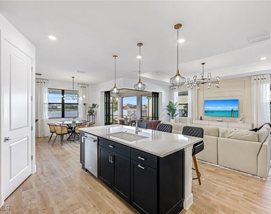 20530 Pebble Glen Drive - Photo Thumbnail 6