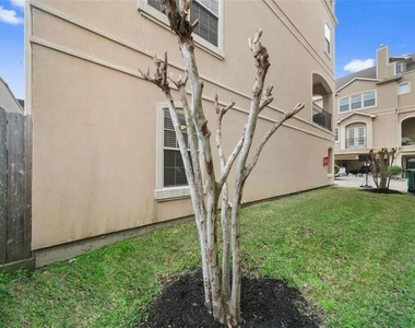 5615 Winsome Villas Lane - Photo Thumbnail 21