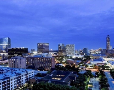 5615 Winsome Villas Lane - Photo Thumbnail 22