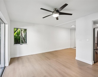 2906 Lichen Lane - Photo Thumbnail 5
