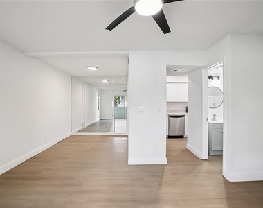 2906 Lichen Lane - Photo Thumbnail 7