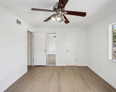2906 Lichen Lane - Photo Thumbnail 23