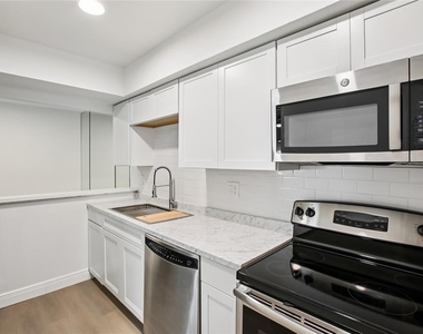 2906 Lichen Lane - Photo Thumbnail 10