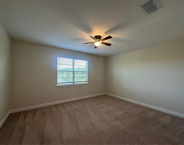 3430 Sagebrush Street - Photo Thumbnail 5