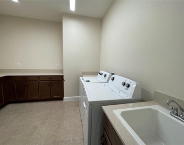 3430 Sagebrush Street - Photo Thumbnail 6