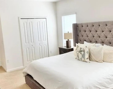 2676 Calistoga Avenue - Photo Thumbnail 14