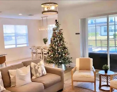 2676 Calistoga Avenue - Photo Thumbnail 5