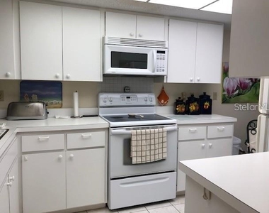 5226 Marsh Field Lane - Photo Thumbnail 20