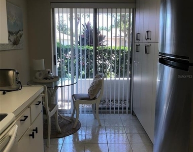 5226 Marsh Field Lane - Photo Thumbnail 9