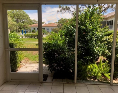 5226 Marsh Field Lane - Photo Thumbnail 2