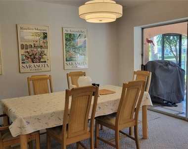 638 S Owl Drive - Photo Thumbnail 9