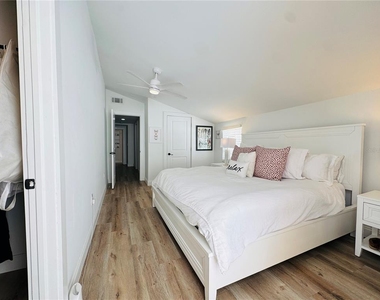 701 Broadway Street - Photo Thumbnail 26