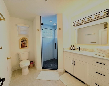 701 Broadway Street - Photo Thumbnail 21