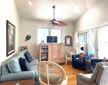 701 Broadway Street - Photo Thumbnail 1