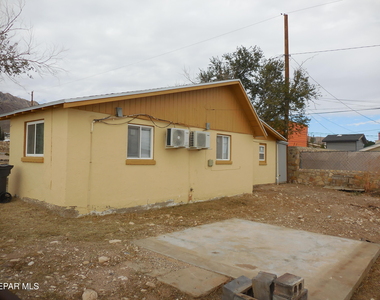 8316 Mercury Street - Photo Thumbnail 12