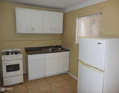 8316 Mercury Street - Photo Thumbnail 2