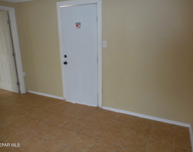 8316 Mercury Street - Photo Thumbnail 11