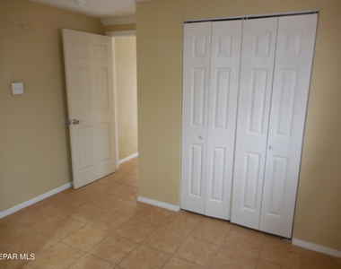 8316 Mercury Street - Photo Thumbnail 8