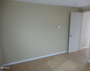 8316 Mercury Street - Photo Thumbnail 6