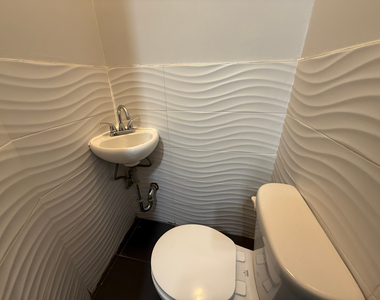 28 Wilson Avenue - Photo Thumbnail 11