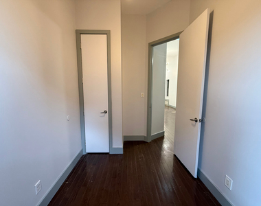28 Wilson Avenue - Photo Thumbnail 10