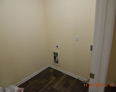 223 Brooklet Circle - Photo Thumbnail 5