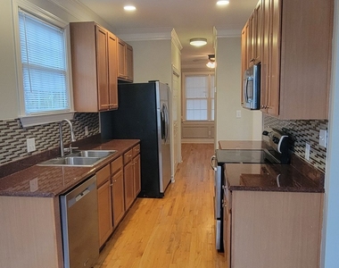 51 Little Street Se - Photo Thumbnail 6