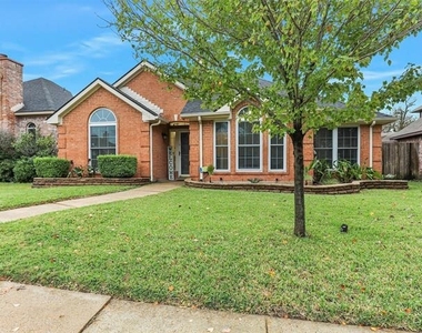 2136 Walden Place - Photo Thumbnail 24