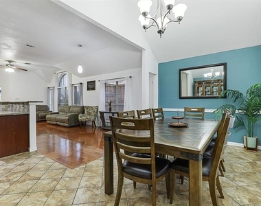 2136 Walden Place - Photo Thumbnail 10