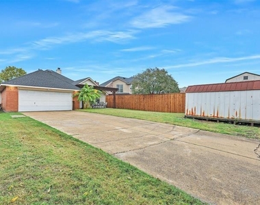 2136 Walden Place - Photo Thumbnail 21