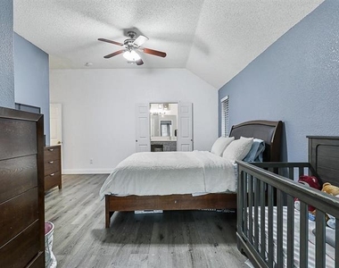 2136 Walden Place - Photo Thumbnail 12