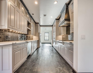 109 Ne 3rd Street - Photo Thumbnail 13