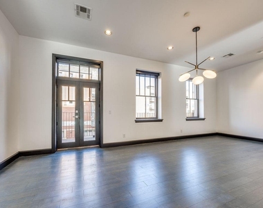 109 Ne 3rd Street - Photo Thumbnail 11