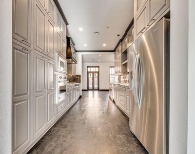 109 Ne 3rd Street - Photo Thumbnail 16