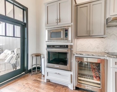 115 Ne 3rd Street - Photo Thumbnail 46