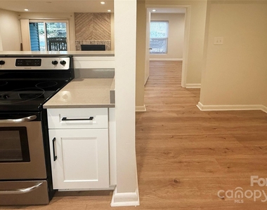 4948 Sardis Road - Photo Thumbnail 11