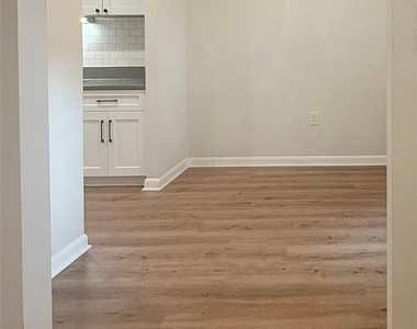 4948 Sardis Road - Photo Thumbnail 7