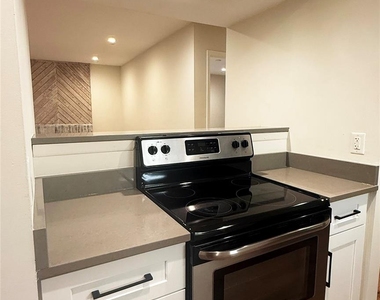 4948 Sardis Road - Photo Thumbnail 9