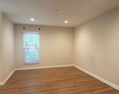 4948 Sardis Road - Photo Thumbnail 13