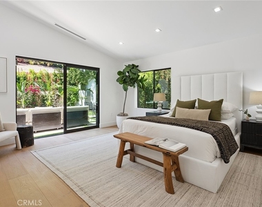 22268 Avenue San Luis - Photo Thumbnail 41
