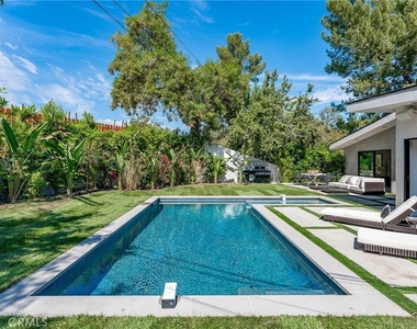 22268 Avenue San Luis - Photo Thumbnail 48