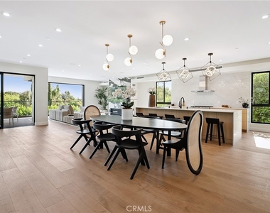 22268 Avenue San Luis - Photo Thumbnail 6