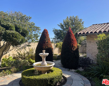 10723 Stradella Court - Photo Thumbnail 2